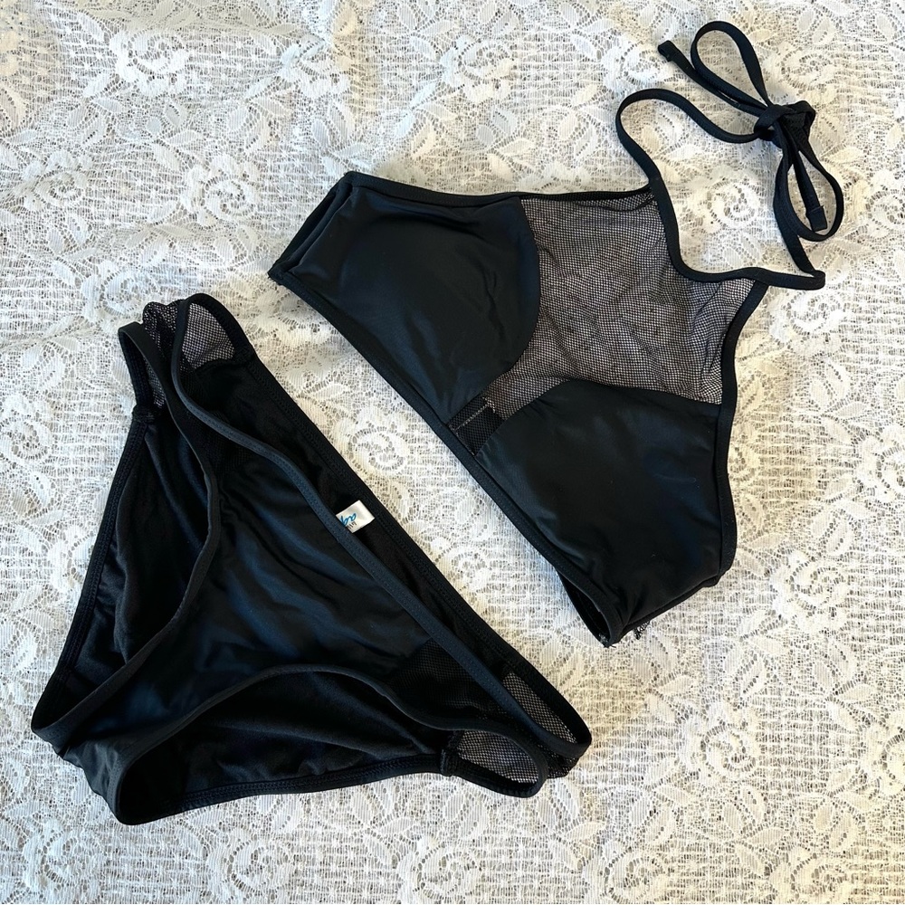 La Vie En Rose Black Halter Two Piece Bikini XS